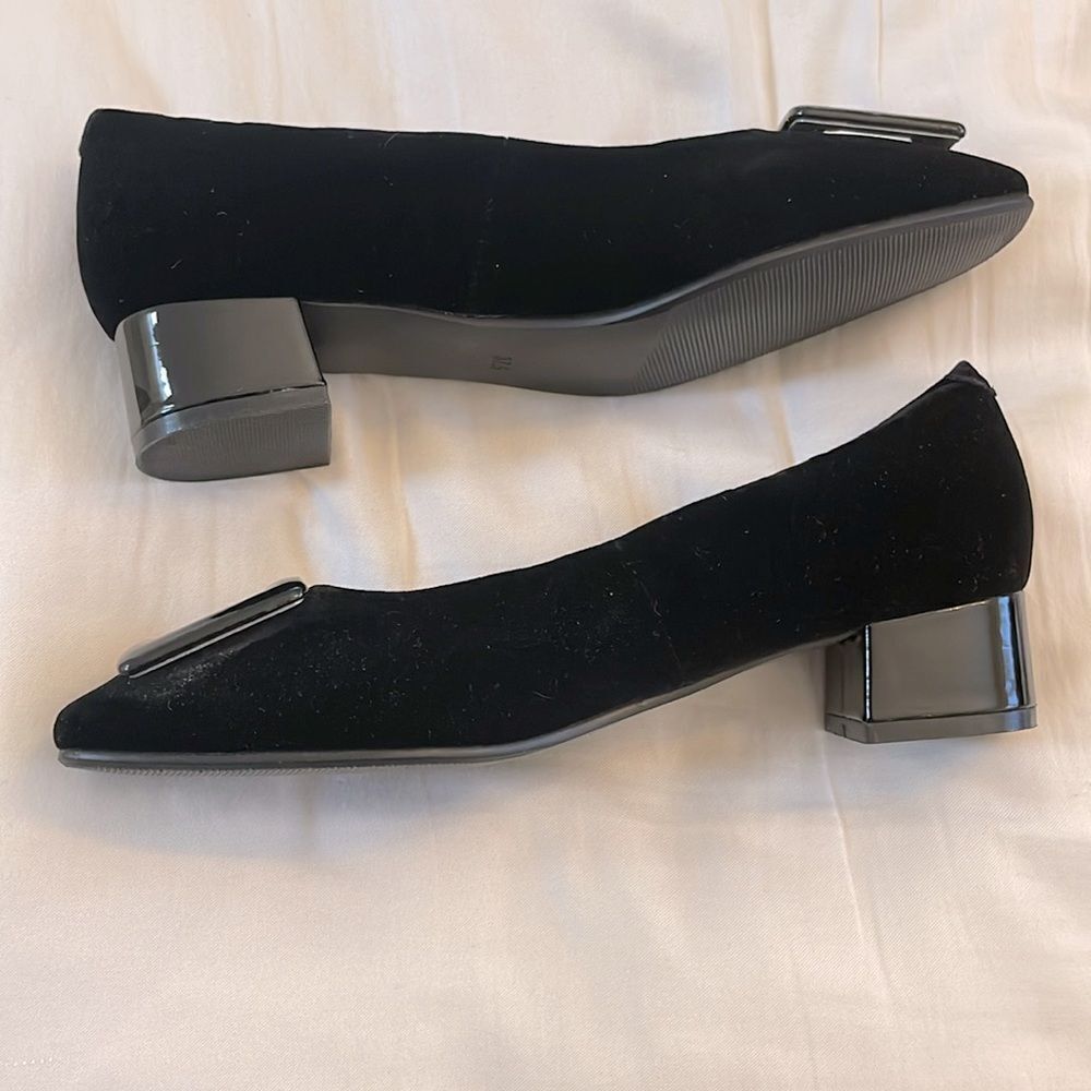 GG COLLECTION BLACK VELVET BALLET FLATS WITH SQUARE BLACK DETAIL.  NEW I… - Picture 7 of 12